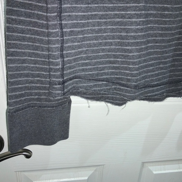 Abercrombie & Fitch long sleeve muscle henley tee Sz XL striped raw hems - Picture 2 of 6